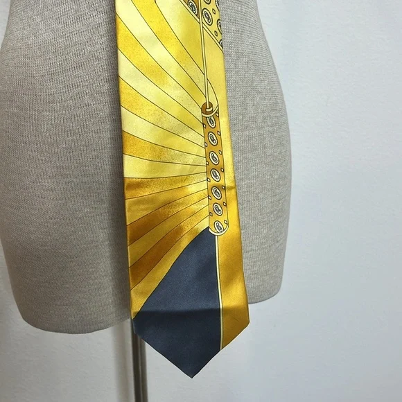 🔹 Vitaliano Pancaldi Vintage Art Deco Silk Necktie